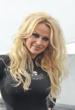 1353352488_pamela_03.webp