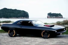 1320803239_1320751117_101_11981_americans_cars_100.webp