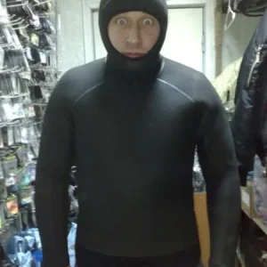 Вот так можно мерить костюмы))))
