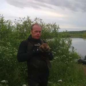 Бобра поймал , более флегматичного создания не видел!
(даже не кусается)