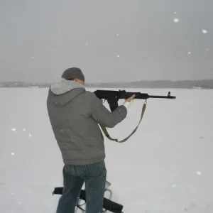 тир Я