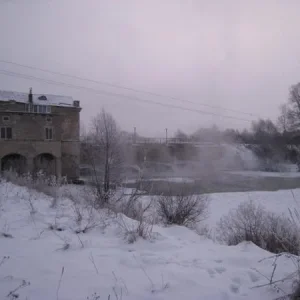 плотина на реке Воя