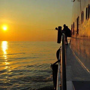 закат в море