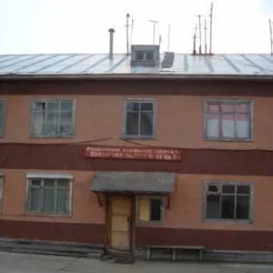 наше временное пристанище. Зимой снег наметает до крыши