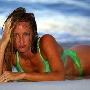 Tanya Streeter
2002-08-17 No Limit (NLT) 160 м.
2003-07-19 погружение с переменным весом (VWT) 122 м.