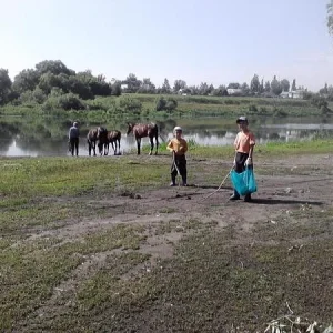 Уборка берега от мусора