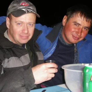 Рюмка водки и тазик уже без пельменей.