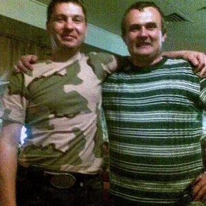 c диллером красной