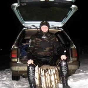На зимних малых речках