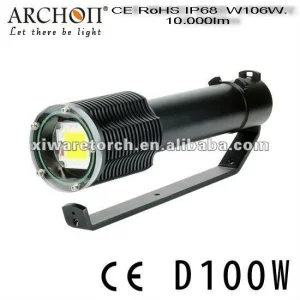 Hot seller CREE LED 10 000 Lumens Underwater led flashlight for adventurous diving activities D100W