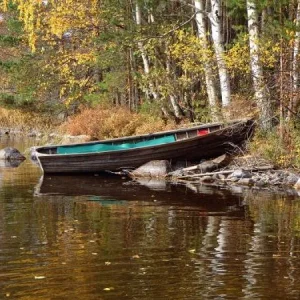 Рыбацкая лодка