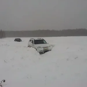 Занесло по дороге. Сидели сутки.
