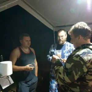 Torn нарезав несколько кругов рядом, с группой таких же потерявшихся,  в поисках съезда , наконец то прибыл к заветной точке....Сюда к заветному крану