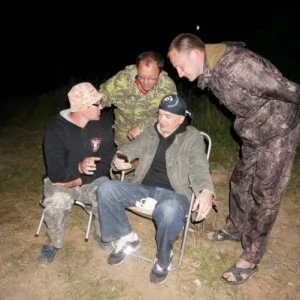 ...смотрим фотки...