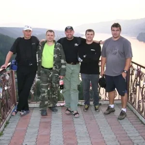 слева направо:
Som, Dolas, Леха Пацифист, Рик, Леха Большой.