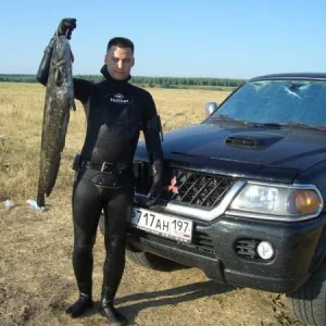 Первый сомик...