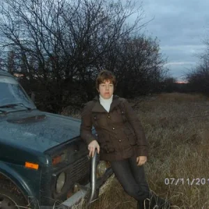 В саду..Закат вдали...