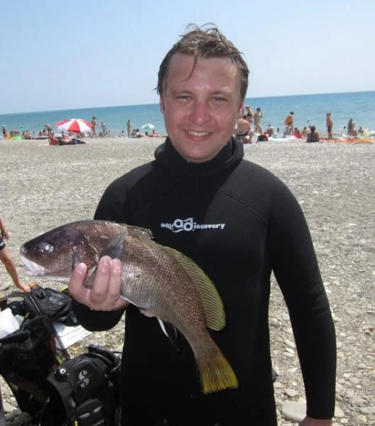 Черное море, лето 2010. Рыба не знаю как называется ;)