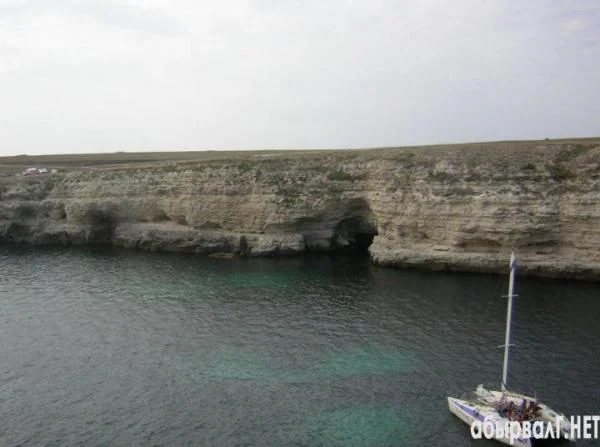 Крым, Тарханкут, там где Пиратов 20-го века снимали)