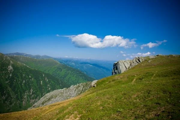 Подъем на Башталинское озеро. Вид на Уймонскую долину