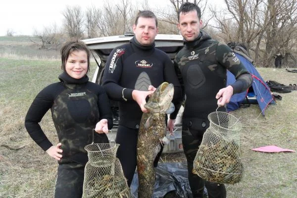 SAM 1562 Ахтуба весна 2012