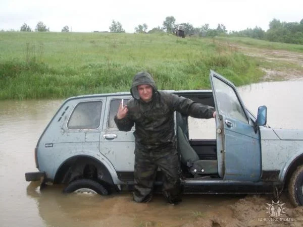 В ..... Месте там много рыбы