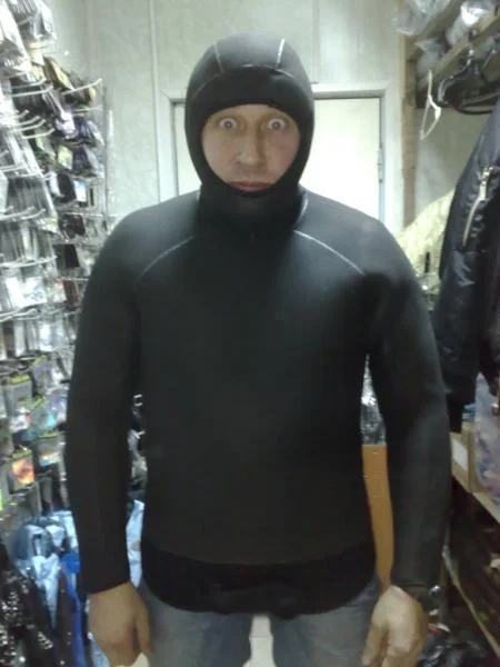 Вот так можно мерить костюмы))))