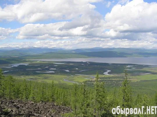 Впадение р. Верхней Ципы в оз. Баунт