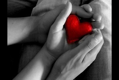 8878296_5805772_5689854_heart_13.jpg