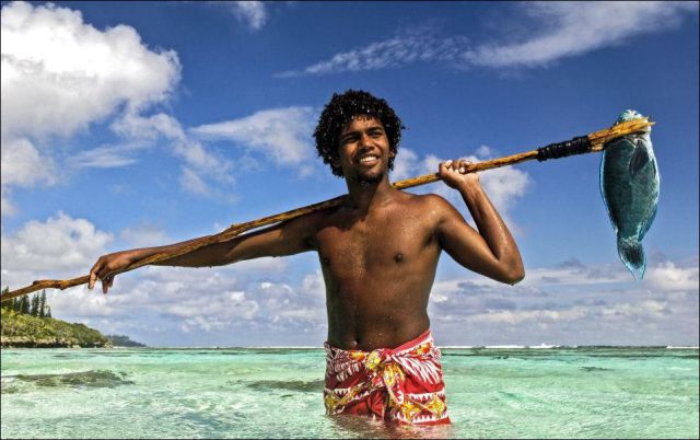 a_truly_authentic_spear_fishing_technique_640_02.jpg