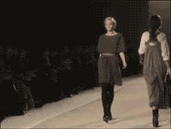 GYIVf.gif