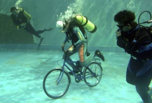 underwater_sports_07.jpg