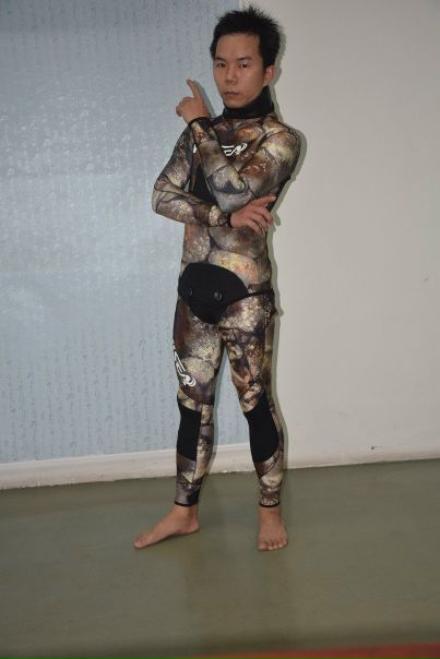 lpiW7fsG60E.jpg
